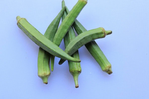 Dedos Jóvenes Frescos Okra Fondo Blanco — Foto de Stock