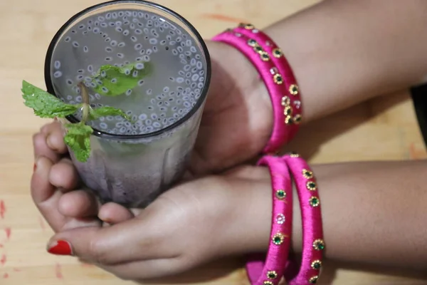 Eingeweichtes Süßes Basilikum Oder Tukhmaria Oder Falooda Samen Oder Sabja — Stockfoto