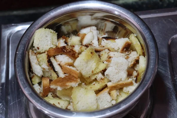 Pão Fatiado Halwa Sobremesa Doce Preparada Com Pão Decorada Com — Fotografia de Stock