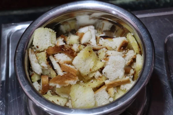 Pão Fatiado Halwa Sobremesa Doce Preparada Com Pão Decorada Com — Fotografia de Stock