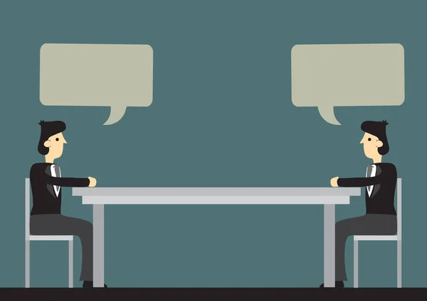 Két Üzletember Egy Hosszú Asztal Két Végén Üres Beszédlufikkal Másolótérben — Stock Vector