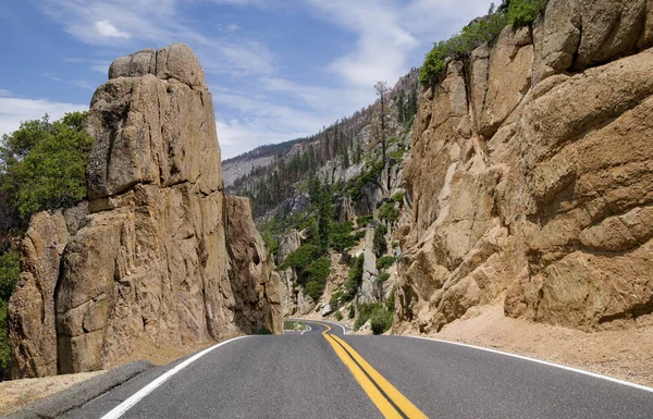 California Scenic Mountain Road Two Lane Highway Passes Cut Large — 图库照片