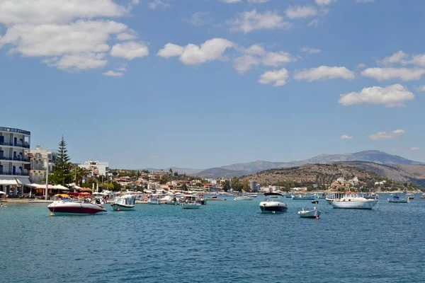 Barcos Tolo Uma Pequena Aldeia Grécia Península Peloponeso — Fotografia de Stock
