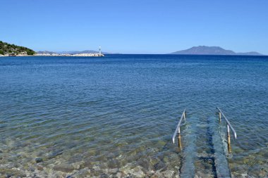 Nea Epidavros plajında bir rampa.