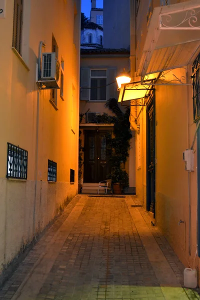 Dark Alley Lighted Yellow Light Nafplio — Stock Photo, Image