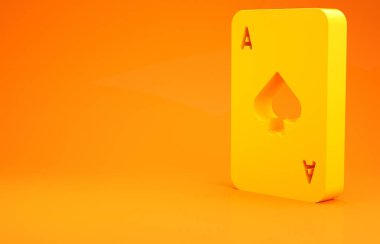 Turuncu arka planda izole edilmiş maça sembollü sarı iskambil kartı. Kumarhane kumarı. Minimalizm kavramı. 3d illüstrasyon 3B canlandırma