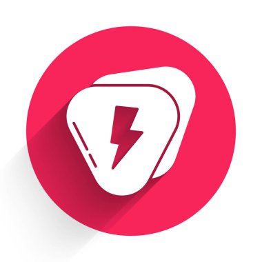 Beyaz Gitar penası simgesi uzun gölgeli izole edilmiş. Müzik aleti. Kırmızı daire düğmesi. Vektör İllüstrasyonu