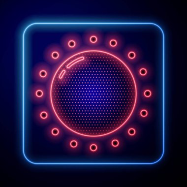 Parlayan neon güneş simgesi mavi arkaplanda izole edildi. Yaz sembolü. Güneşli bir gün. Vektör İllüstrasyonu