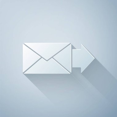 Kağıt kesiği, gri arkaplanda izole edilmiş Zarf simgesi. E- posta mektup sembolü. Kağıt sanatı tarzı. Vektör İllüstrasyonu