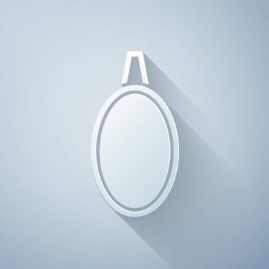 Kağıt kesiği ayna simgesi gri arkaplanda izole edildi. Kağıt sanatı tarzı. Vektör İllüstrasyonu