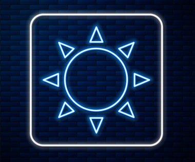 Parlayan neon hattı güneş ikonu tuğla duvar arka planında izole edildi. Yaz sembolü. Güneşli bir gün. Vektör İllüstrasyonu