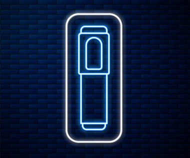 Parlayan neon çizgisi kalem simgesi tuğla duvar arka planında izole edildi. Vektör İllüstrasyonu