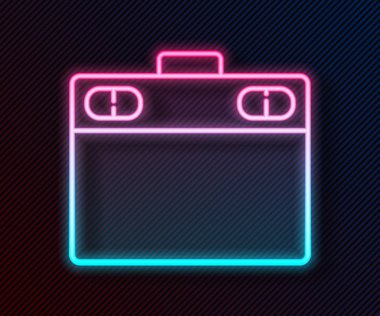 Siyah arkaplanda parlayan neon hattı grafiksel tablet simgesi izole edildi. Vektör İllüstrasyonu