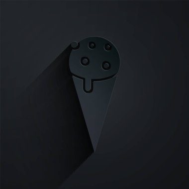 Kağıt kesiği dondurma külahında siyah arka planda izole edilmiş dondurma. Güzel sembol. Kağıt sanatı tarzı. Vektör İllüstrasyonu