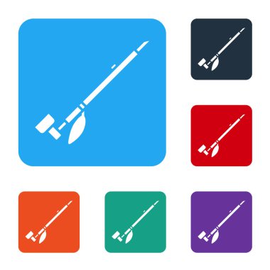 Beyaz Amerikan yerlilerinin sigara içme ikonu beyaz arka planda izole edilmiş. Renkli kare düğmelerle simgeleri ayarla. Vektör İllüstrasyonu