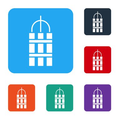 Beyaz patlayıcı bomba çubuğu ve zamanlayıcı ikonu beyaz arka planda izole edildi. Saatli bomba - patlama tehlikesi kavramı. Renkli kare düğmelerle simgeleri ayarla. Vektör İllüstrasyonu