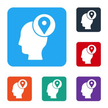 Beyaz arka planda karton kutular ikonu olan beyaz teslimatçı. Kuryeyle kapı kapı dolaşacağız. Renkli kare düğmelerle simgeleri ayarla. Vektör İllüstrasyonu