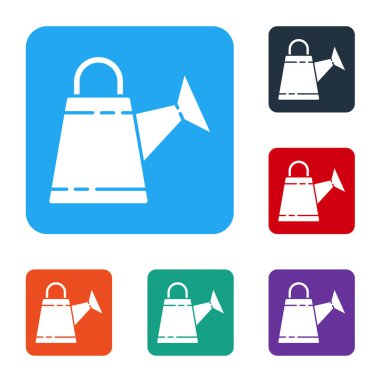 Beyaz Su Kutusu simgesi beyaz arkaplanda izole edildi. Sulama sembolü. Renkli kare düğmelerle simgeleri ayarla. Vektör İllüstrasyonu