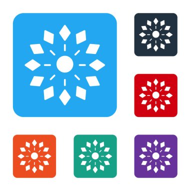 Beyaz Firework simgesi beyaz arkaplanda izole edildi. Eğlence partisi anlayışı. Patlayıcı havai fişek sembolü. Renkli kare düğmelerle simgeleri ayarla. Vektör İllüstrasyonu