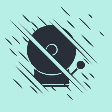 Yeşil arkaplanda siyah zil simgesi izole edildi. Yangın alarmı. Servis zili, el zili işareti, uyarı sembolü. Arıza tarzı. Vektör İllüstrasyonu