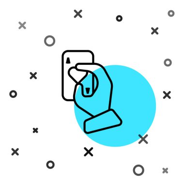 Siyah Çizgili El beyaz arka planda izole edilmiş iskambil kâğıdı simgesi tutuyor. Kumarhane oyun tasarımı. Rastgele dinamik şekiller. Vektör İllüstrasyonu