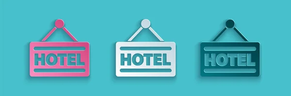 Papiergeschnittene Außenwerbung mit Hotelsymbol auf blauem Hintergrund. Papierkunst. Vektorillustration — Stockvektor