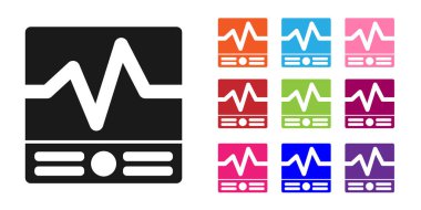 Siyah Elektrik Ölçüm Aletleri simgesi beyaz arkaplanda izole edildi. Analog cihazları. Elektrikli aletler. Simgeleri renklendirin. Vektör İllüstrasyonu