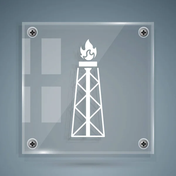 Plataforma de aceite blanco con icono de fuego aislado sobre fondo gris. Torre de gas. Objeto industrial. Paneles cuadrados de vidrio. Ilustración vectorial — Vector de stock