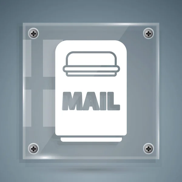 Weißes Postfachsymbol isoliert auf grauem Hintergrund. Briefkastensymbol. Briefkasten an Mast mit Fahne. Quadratische Glasscheiben. Vektorillustration — Stockvektor