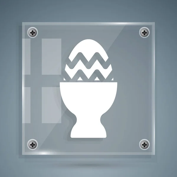 Beyaz Paskalya yumurtası gri arka planda izole edilmiş bir simge üzerinde. Mutlu Paskalyalar. Kare cam paneller. Vektör İllüstrasyonu — Stok Vektör
