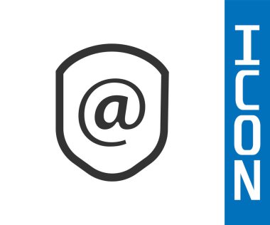 Beyaz arka planda posta ve e-posta ikonu olan gri kalkan. Gardiyan. Güvenlik, güvenlik, koruma, gizlilik kavramı. Vektör İllüstrasyonu