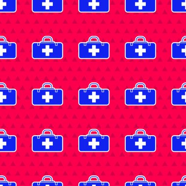 Mavi ilk yardım çantası simgesi kırmızı arkaplanda izole edilmiş pürüzsüz desen. Haçlı sağlık kutusu. Acil durumlar için tıbbi ekipman. Sağlık sigortası konsepti. Vektör İllüstrasyonu