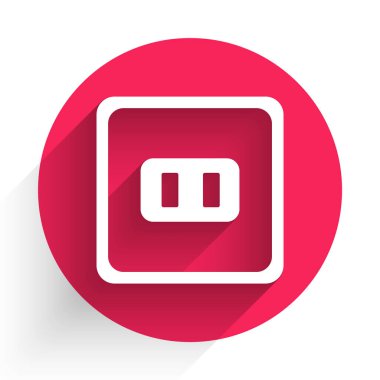Beyaz Elektrik çıkış simgesi uzun gölgeli izole edilmiş. Elektrik prizi. Rosette sembolü. Kırmızı daire düğmesi. Vektör İllüstrasyonu