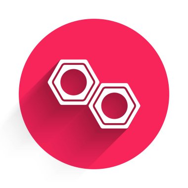 Uzun gölgeli beyaz altıgen metal fındık ikonu. Kırmızı daire düğmesi. Vektör İllüstrasyonu