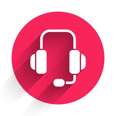 Uzun gölgeli beyaz kulaklık simgesi. Müşteri hizmetleri, yardım hattı, çağrı merkezi, faq, bakım. Kırmızı daire düğmesi. Vektör İllüstrasyonu