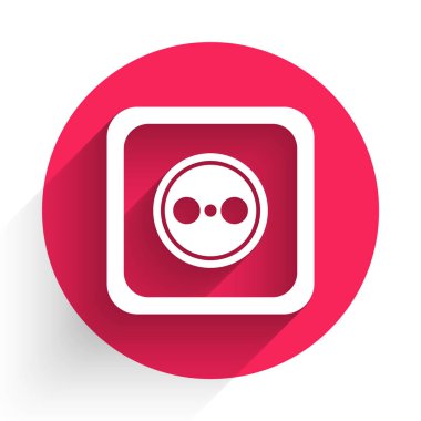 Beyaz Elektrik çıkış simgesi uzun gölgeli izole edilmiş. Elektrik prizi. Rosette sembolü. Kırmızı daire düğmesi. Vektör İllüstrasyonu