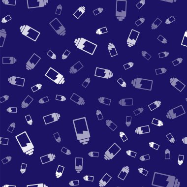 Beyaz Batarya şarj seviyesi gösterge simgesi mavi arkaplanda izole edilmiş kusursuz desen. Vektör İllüstrasyonu