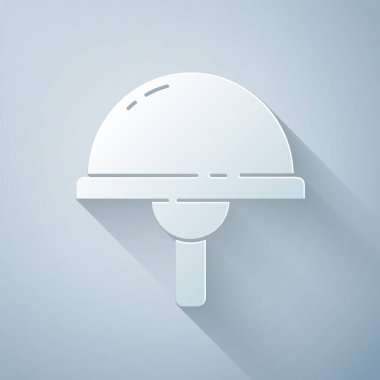 Kağıt kesiği Işık yayan diyot simgesi gri arkaplanda izole edildi. Yarı iletken diyot elektrik bileşeni. Kağıt sanatı tarzı. Vektör İllüstrasyonu