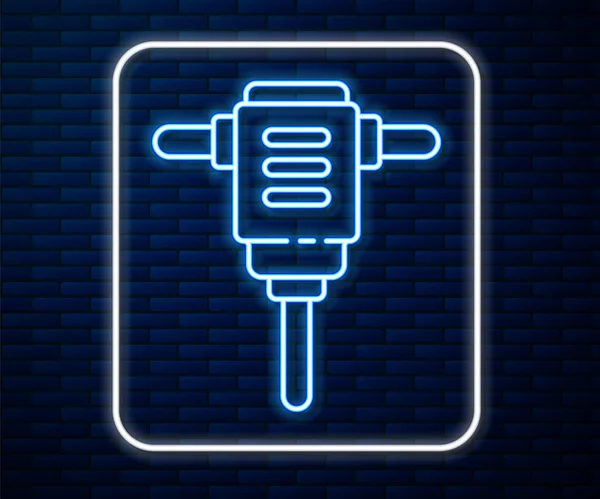 Žhnoucí neonová čára Ikona rotačního vrtačky elektrického kladiva izolovaná na pozadí cihlové stěny. Pracovní nástroj pro výstavbu, dokončovací, opravárenské práce. Vektorová ilustrace — Stockový vektor
