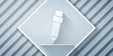 Kağıt kesiği. Gri arkaplanda silgi simgesi var. Çizim ve eğitim araçları. Okul sembolü. Kağıt sanatı tarzı. Vektör İllüstrasyonu