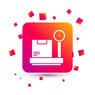 Beyaz zemin üzerinde karton kutu simgesi olan beyaz ölçek. Lojistik ve teslimat. Dağıtım paketinin ağırlığı bir ölçekte. Kare renk düğmesi. Vektör İllüstrasyonu