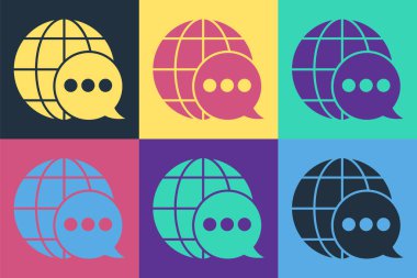 Konuşma baloncuğu simgesinden yapılan Pop Art World haritası renk arkaplanında izole edildi. Dünya 'daki küresel iletişim şeması. Vektör İllüstrasyonu
