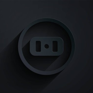 Kağıt kesiği Elektrik çıkış simgesi siyah arkaplanda izole edildi. Elektrik prizi. Rosette sembolü. Kağıt sanatı tarzı. Vektör İllüstrasyonu