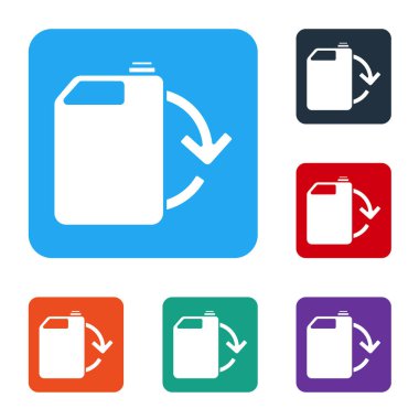Beyaz Eko yakıt bidonu ikonu beyaz arka planda izole edildi. Çevre biyolojisi ve namlusu. Yeşil çevre ve geri dönüşüm. Renkli kare düğmelerle simgeleri ayarla. Vektör İllüstrasyonu
