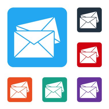 Beyaz Zarf simgesi beyaz arkaplanda izole edildi. E- posta mektup sembolü. Renkli kare düğmelerle simgeleri ayarla. Vektör İllüstrasyonu