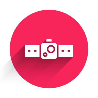 Beyaz Zeka simgesi uzun gölgeli izole edilmiş. Kırmızı daire düğmesi. Vektör İllüstrasyonu