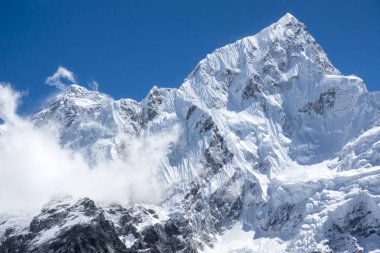 görünümü herhangi bir zamanda ve Lhotse Peak öldüremediğimiz Shep üzerinden kadar kapalı. Everest ana kampı sırasında giden yol.