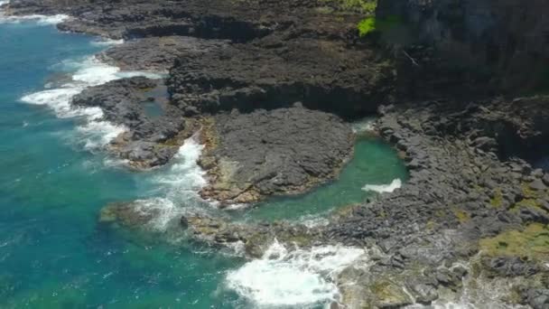 Drone Aéreo Imagens Rainhas Banho Princeville Ilha Kauai — Vídeo de Stock