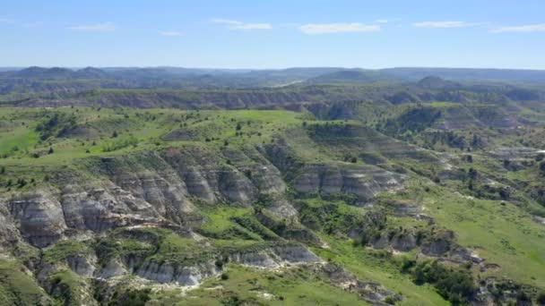 Antenn Drönare Skott Ovanför Norra Dakota Badlands Landskap — Stockvideo