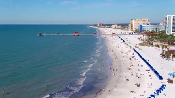 Drone Aereo Colpo Spiaggia Con Turisti Onde Oceaniche Florida — Video Stock